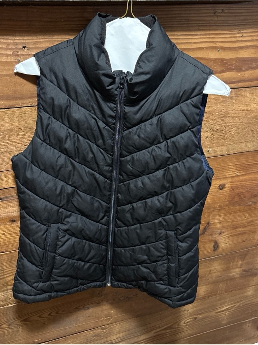 GAP Black Quilted Puffer Vest